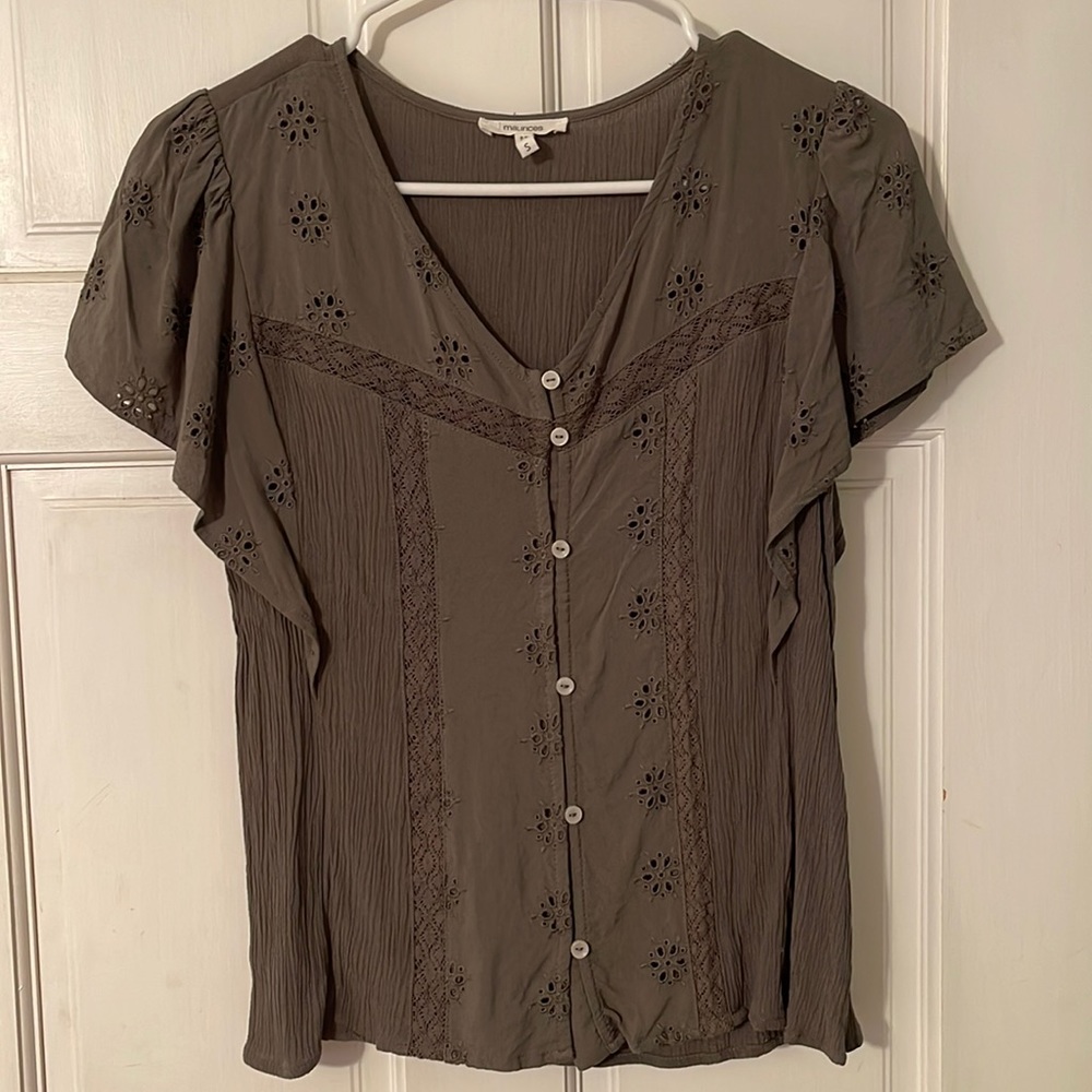 Maurices top